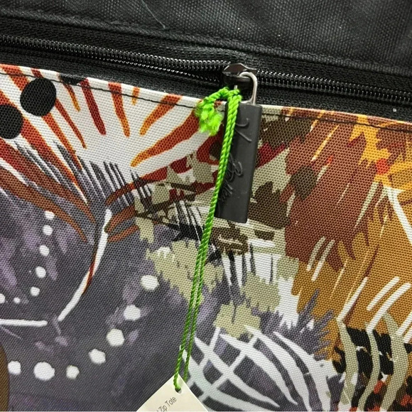 Vera Bradley Lighten Up Bag Painted Feathers Tote Black Zip Print Large Gift - Picture 7 of 8